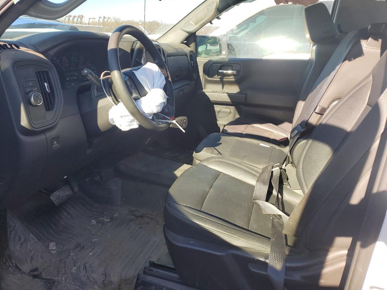 2024 Chevrolet Silverado C1500 - Image 7