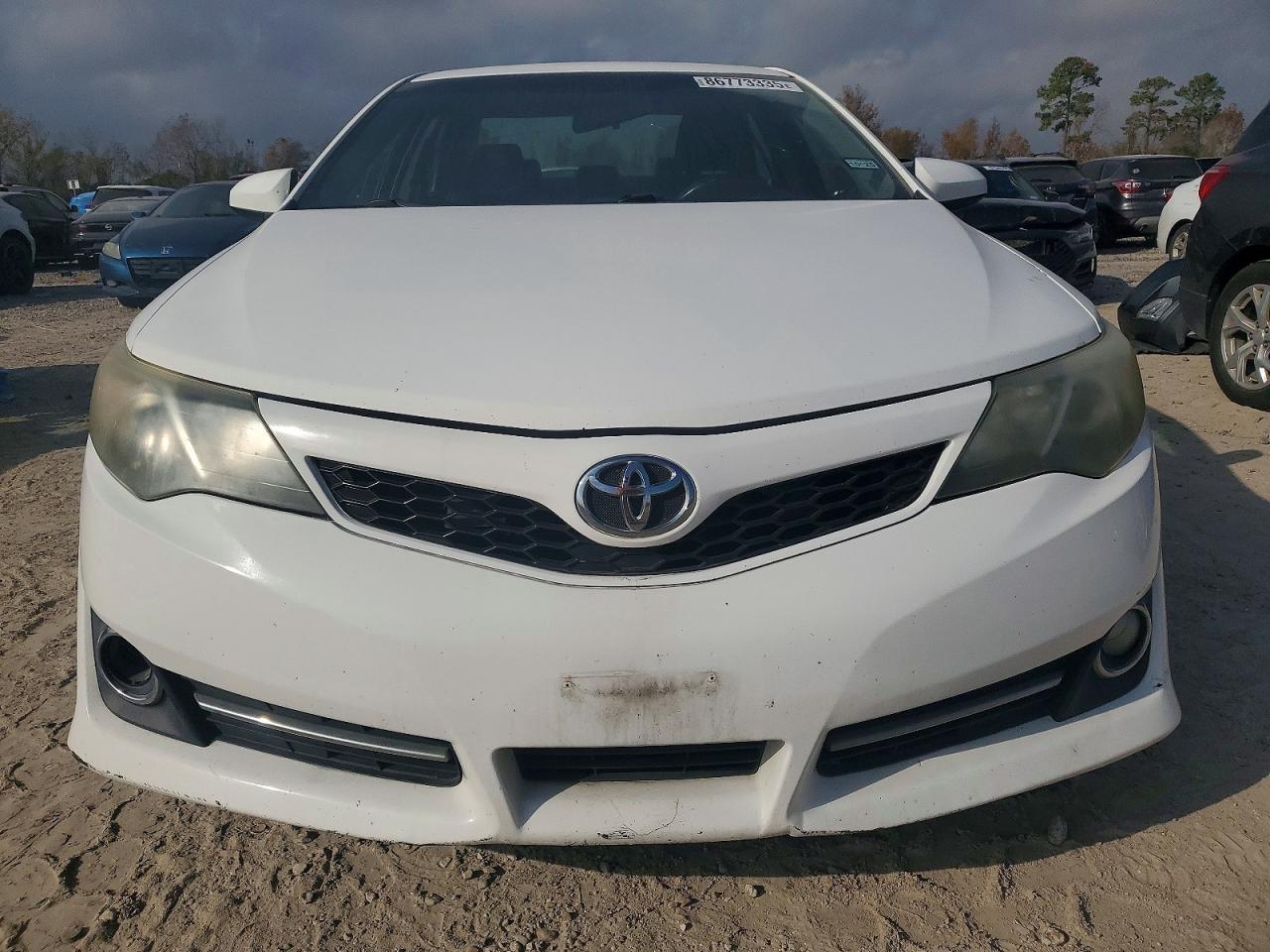 2014 Toyota Camry 4D 2Wd - Фото 5