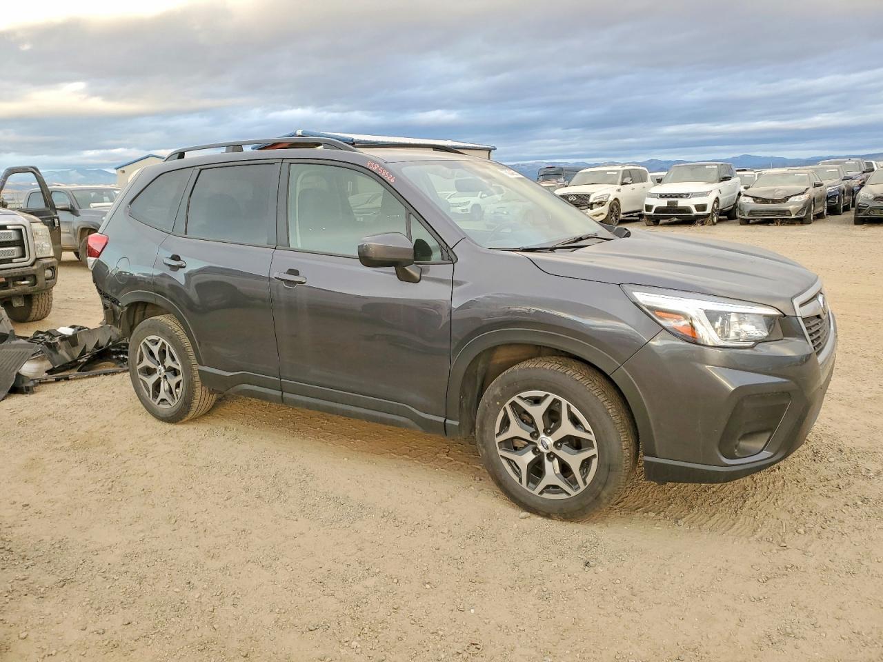 2020 Subaru Forester Premium - Image 4