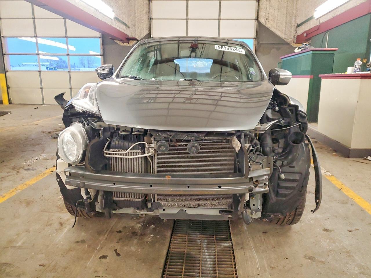 2017 Nissan Juke S - Фото 5