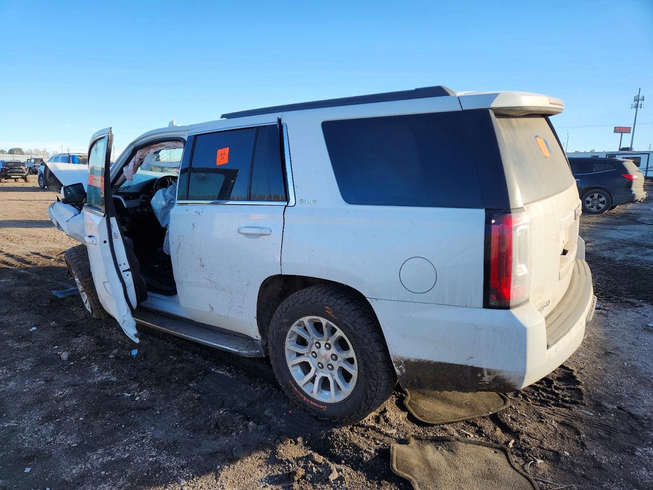 2016 GMC Yukon Sle - Фото 2
