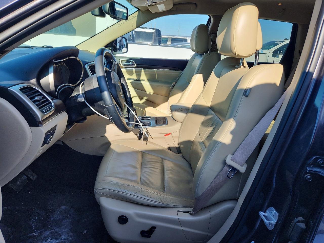 2016 Jeep Grand Cherokee Limited - Image 7