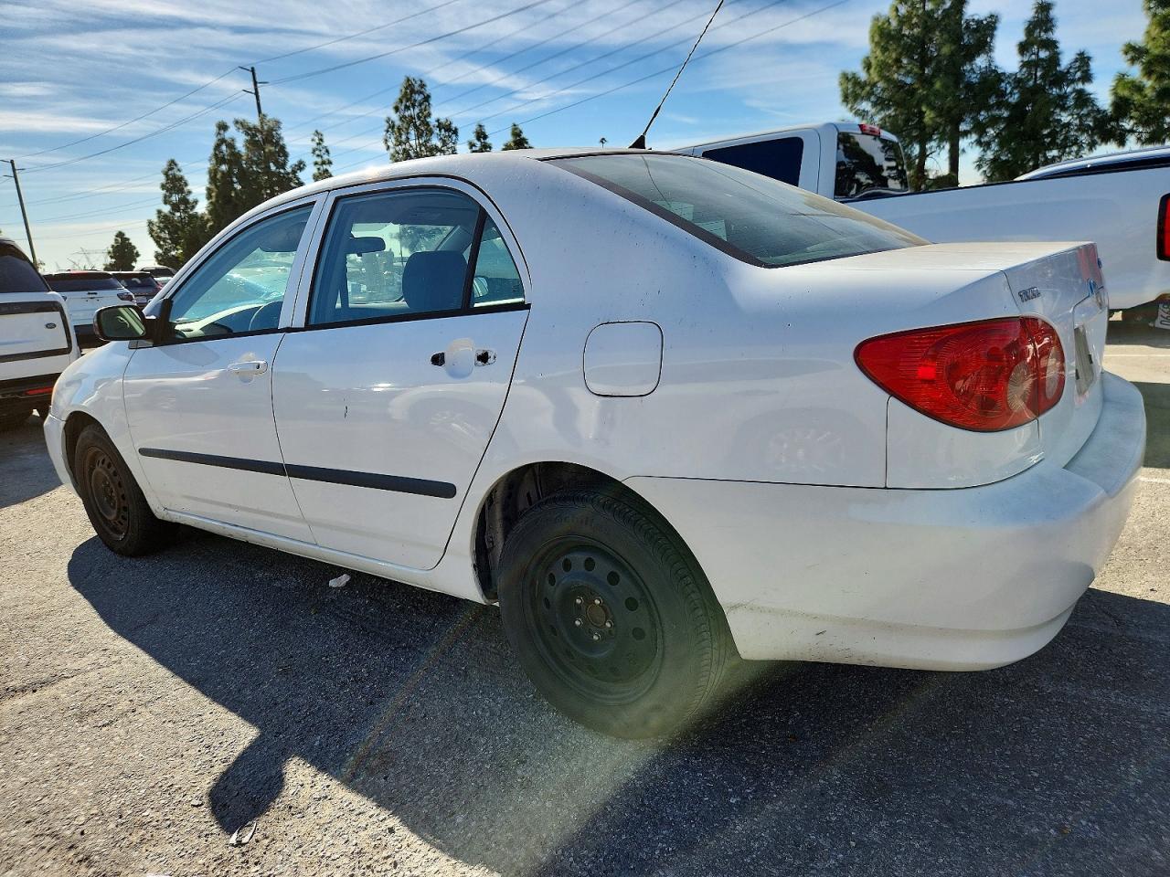 2005 Toyota Corolla Ce - Image 2