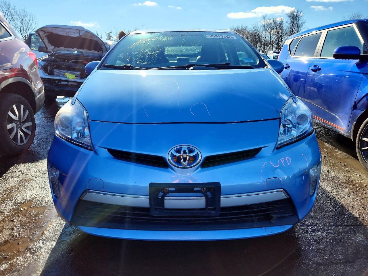 2014 Toyota Prius Plug-In Hybrid Base - Image 5