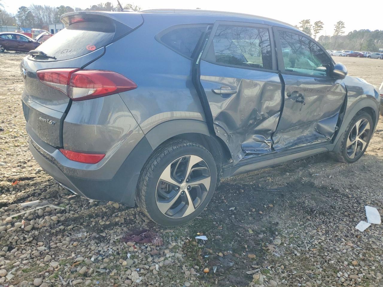 2016 Hyundai Tucson - Фото 3