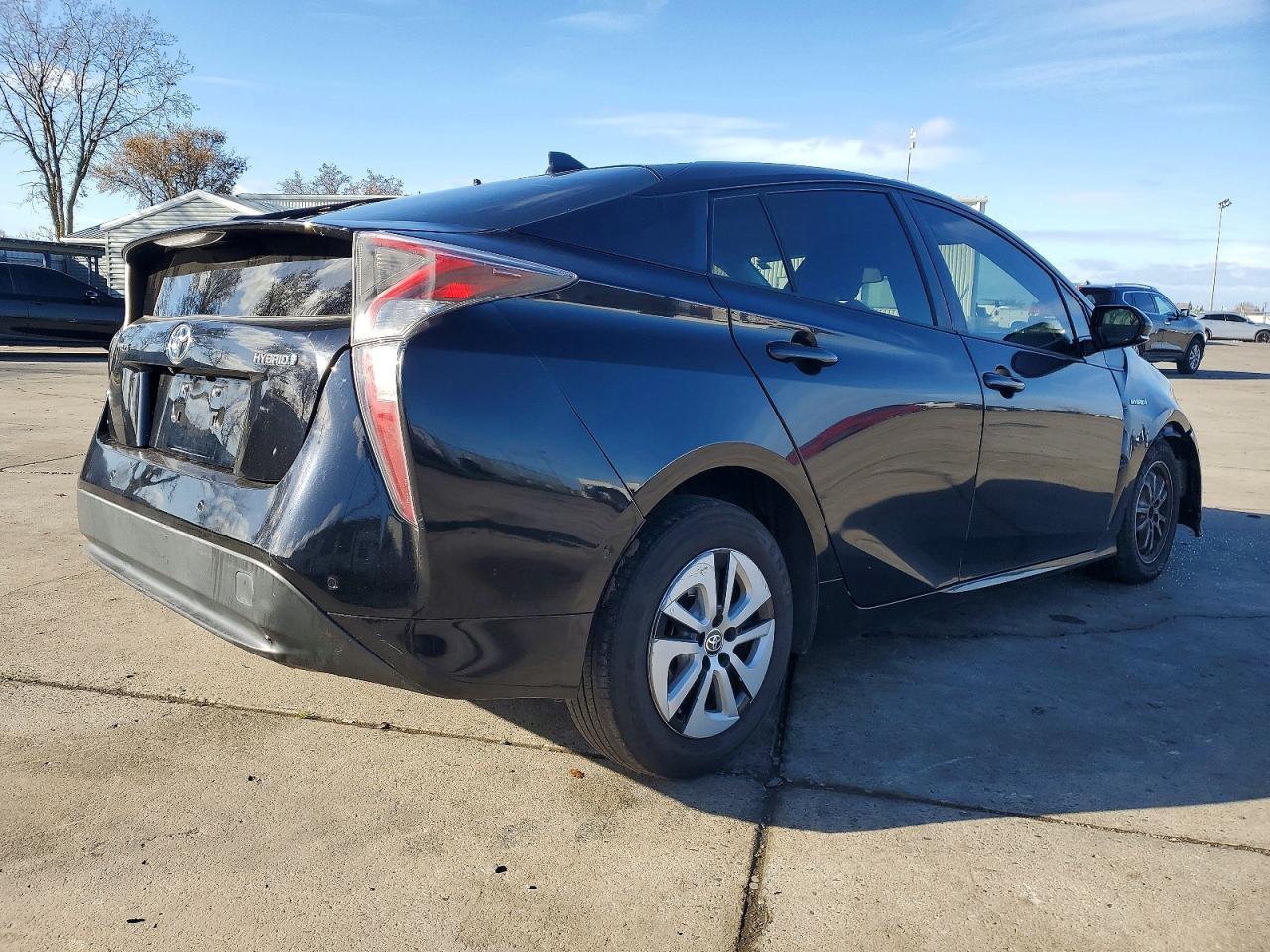 2018 Toyota Prius - Image 3