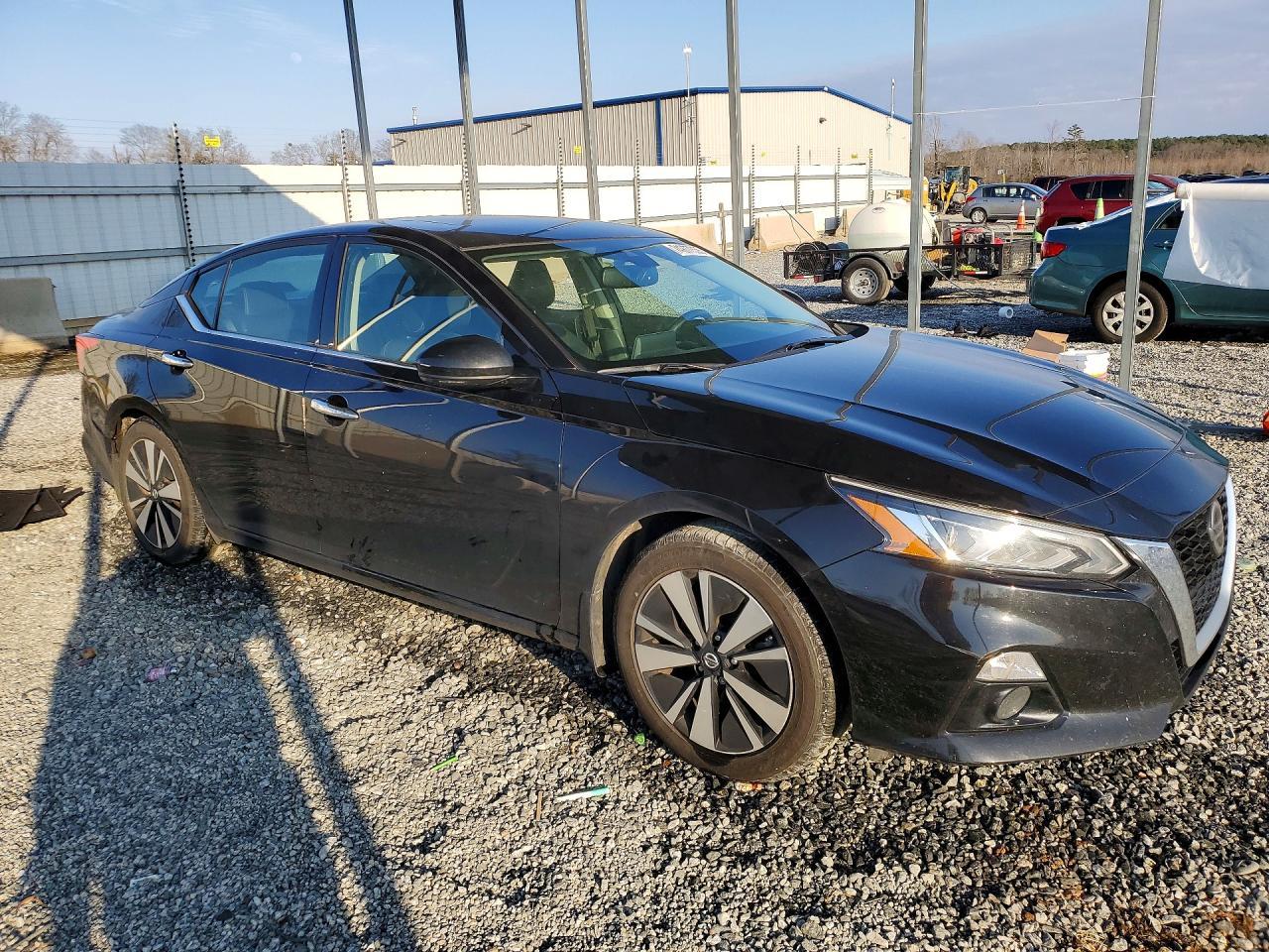 2020 Nissan Altima Sl - Фото 4
