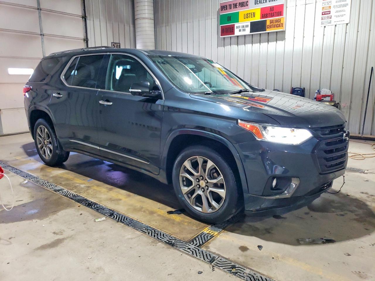 2020 Chev Traverse - Фото 4