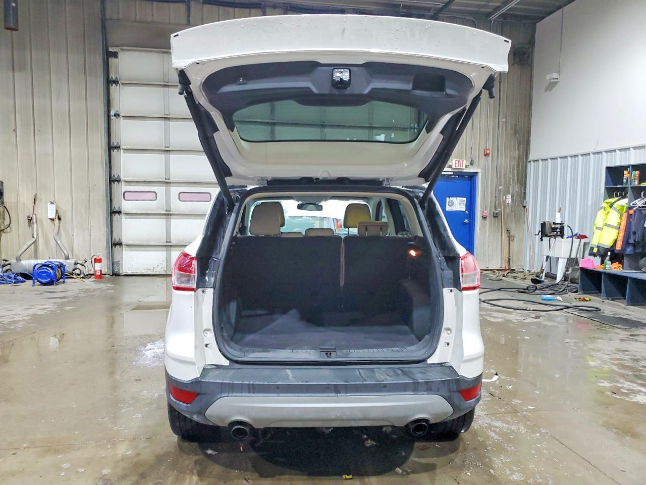 2016 Ford Escape Titanium - Image 6