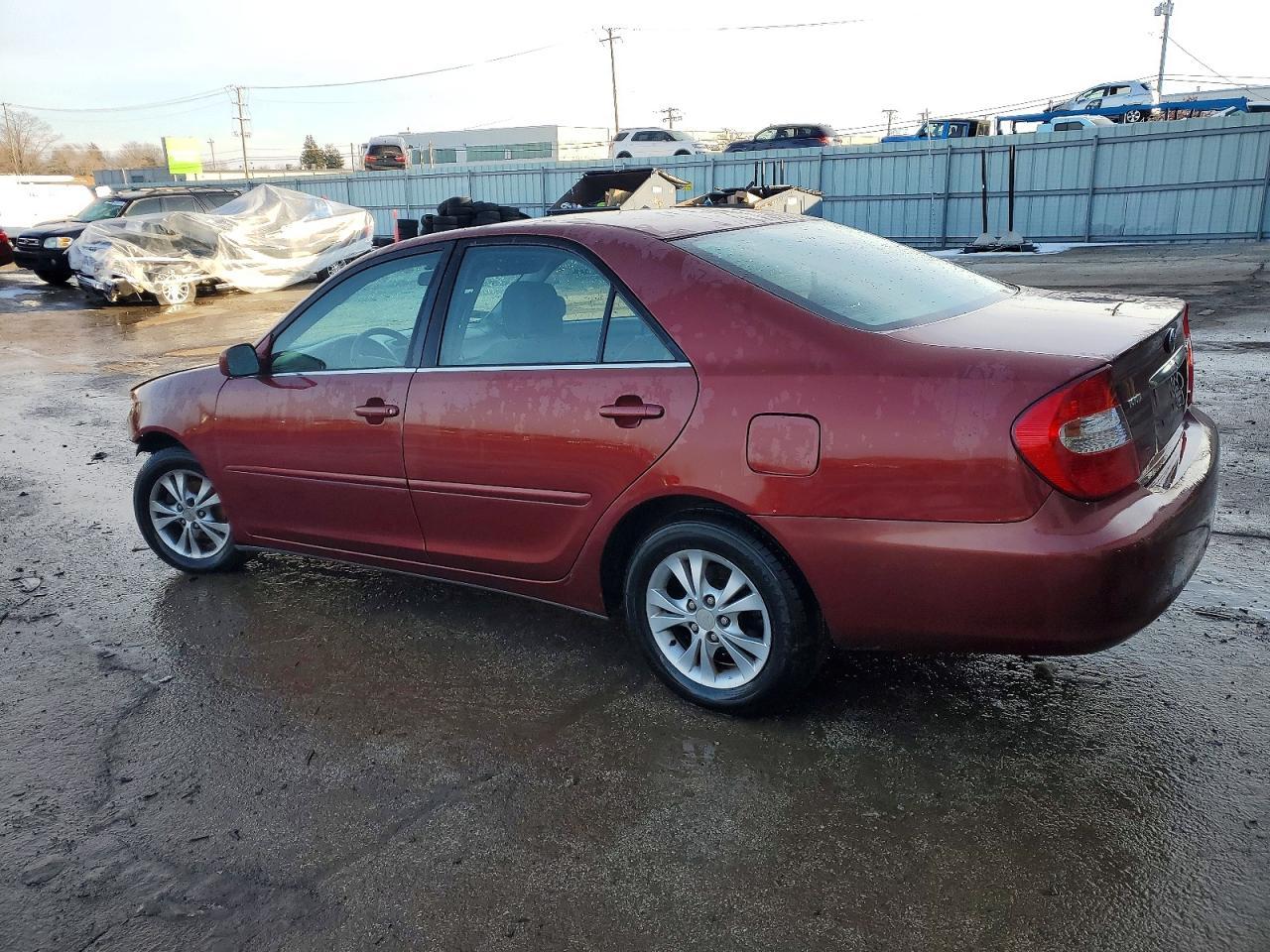 2004 Toyota Camry Le - Image 2