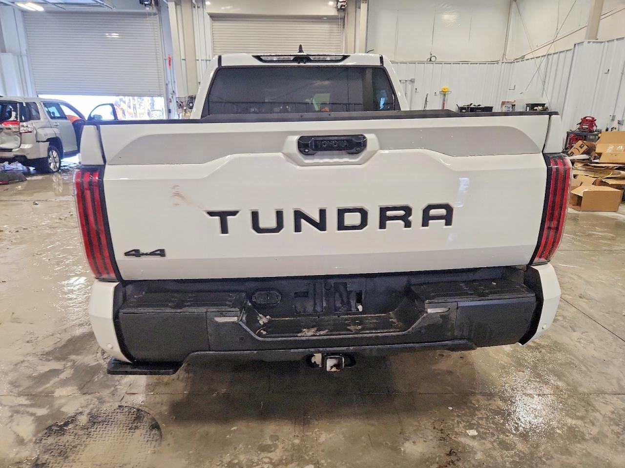 2024 Toyota Tundra Limited - Фото 6