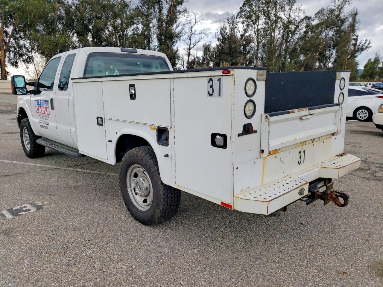 2015 Ford F350 Utility / Service Truck - Фото 2
