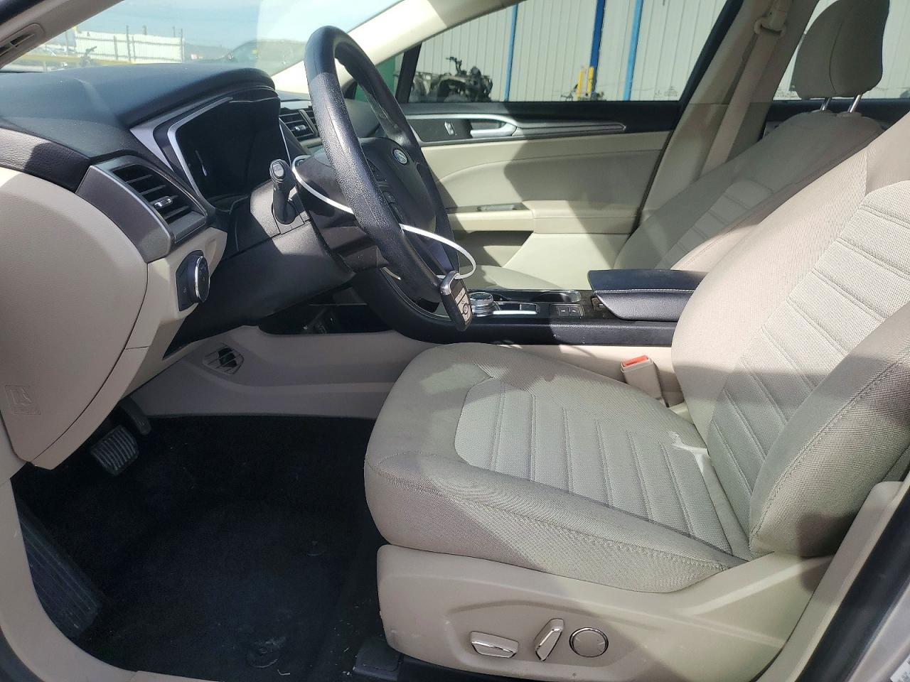 2020 Ford Fusion Se - Фото 7