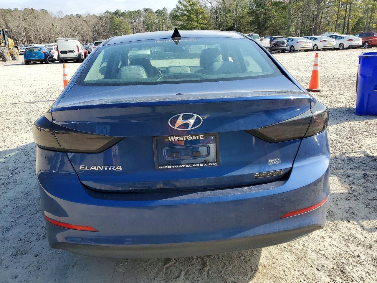 2017 Hyundai Elantra Se - Image 6