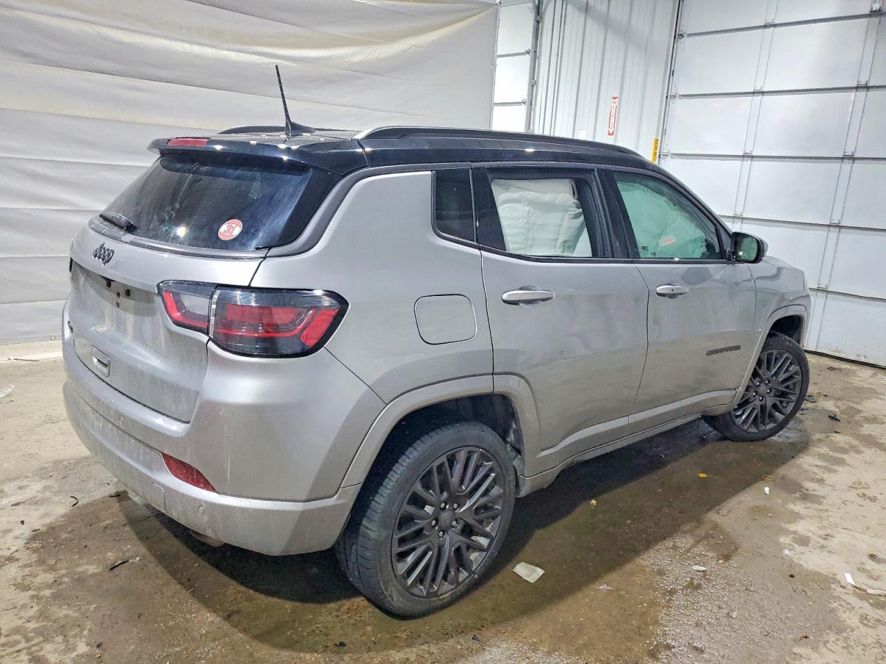 2022 Jeep Compass Limited - Image 3