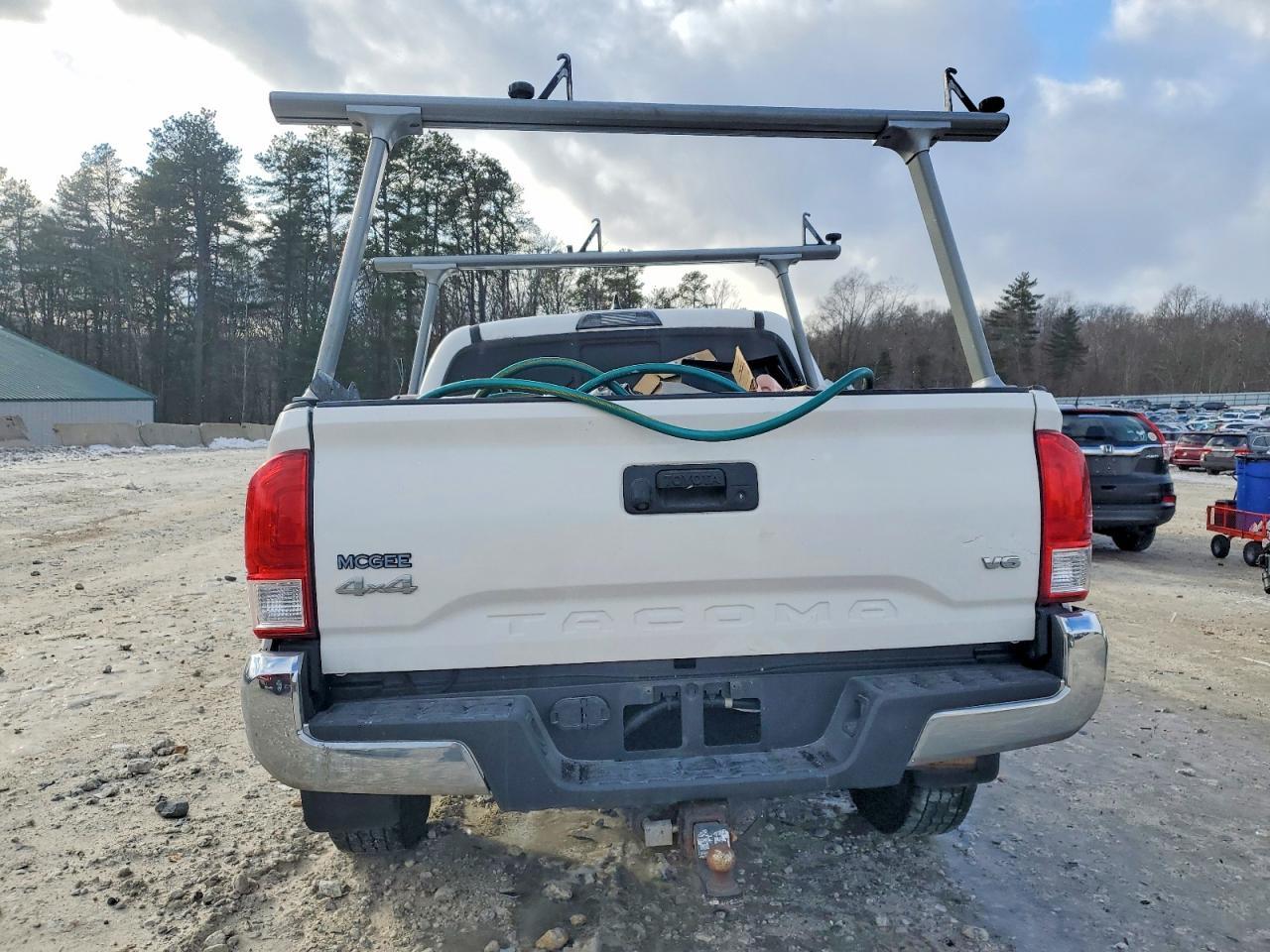2016 Toyota Tacoma Double Cab - Фото 6
