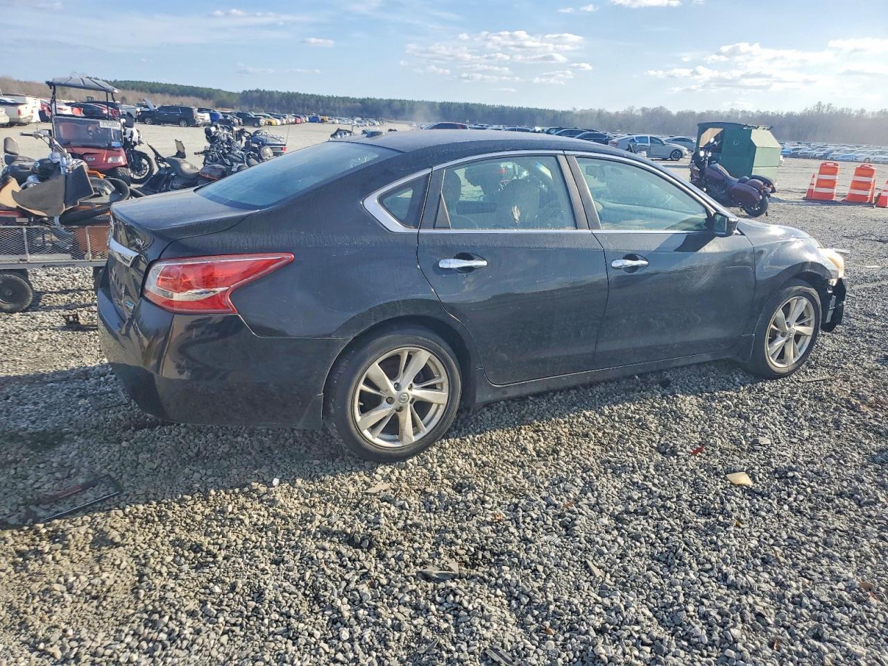 2013 Nissan Altima 2.5 - Image 3