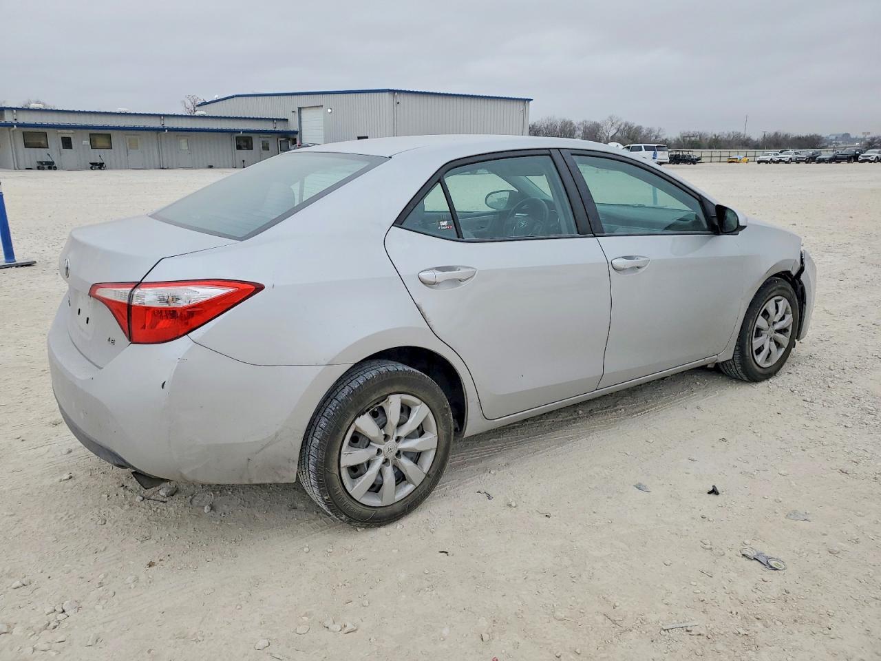 2014 Toyota Corolla L - Фото 3