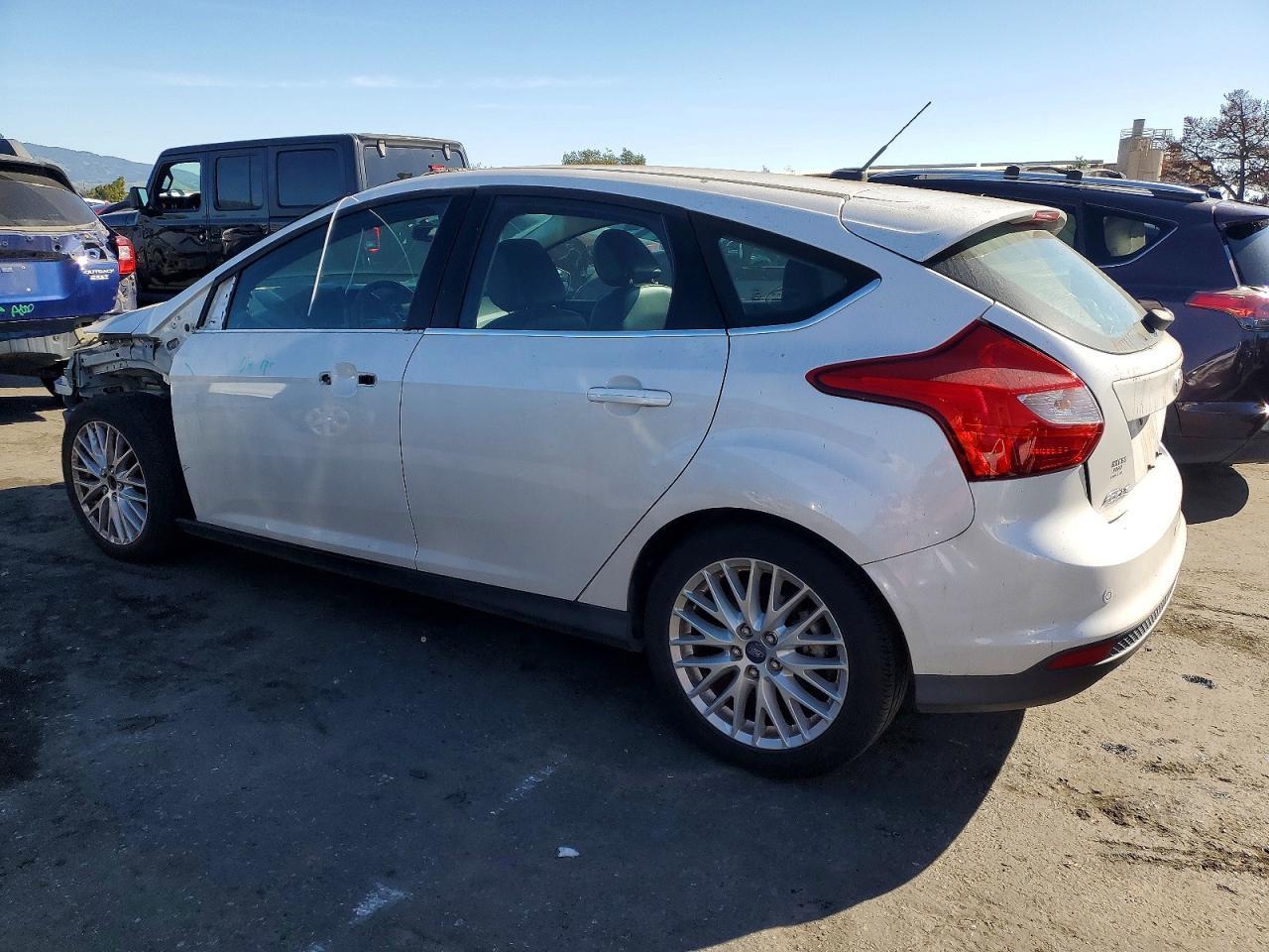 2013 Ford Focus Titanium - Фото 2