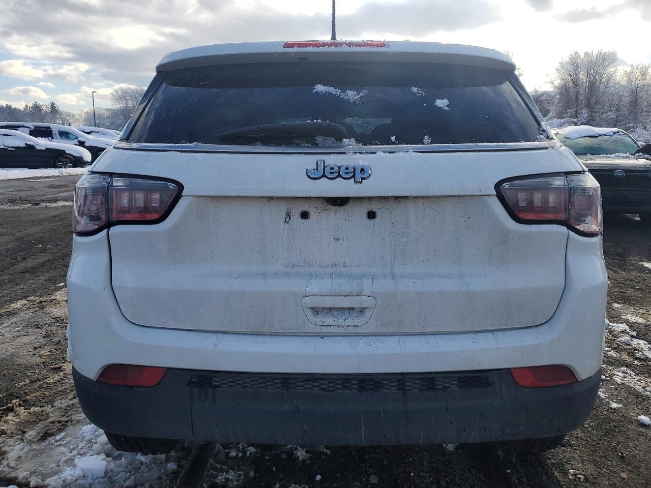 2024 Jeep Compass Latitude - Фото 6