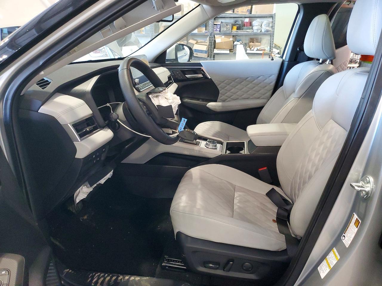 2025 Mitsubishi Outlander Sel - Фото 7