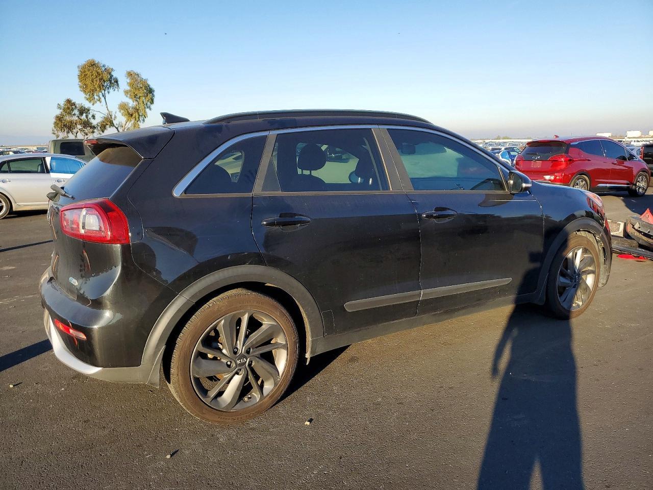 2017 Kia Niro Ex - Фото 3