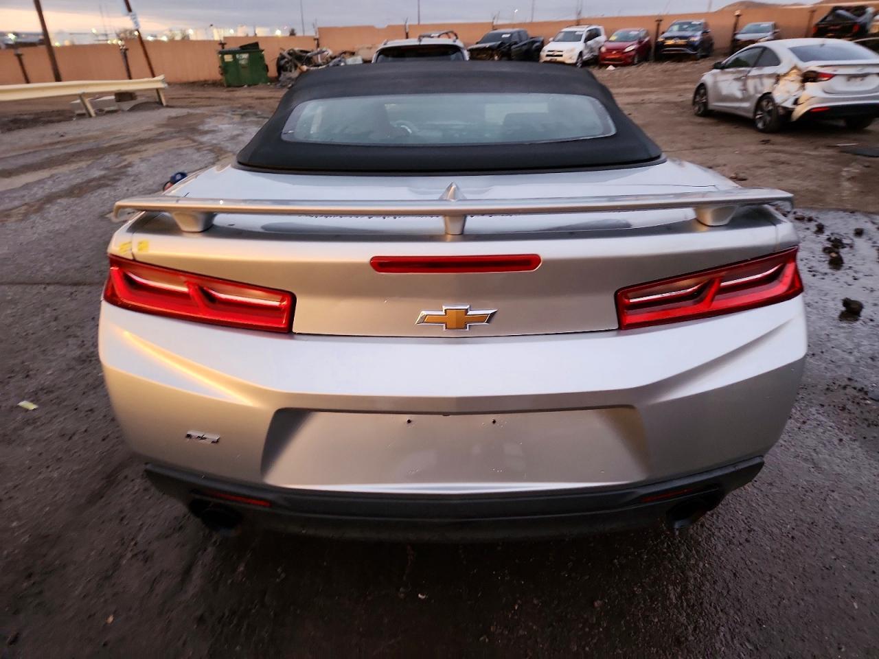 2018 Chevrolet Camaro Lt - Image 6