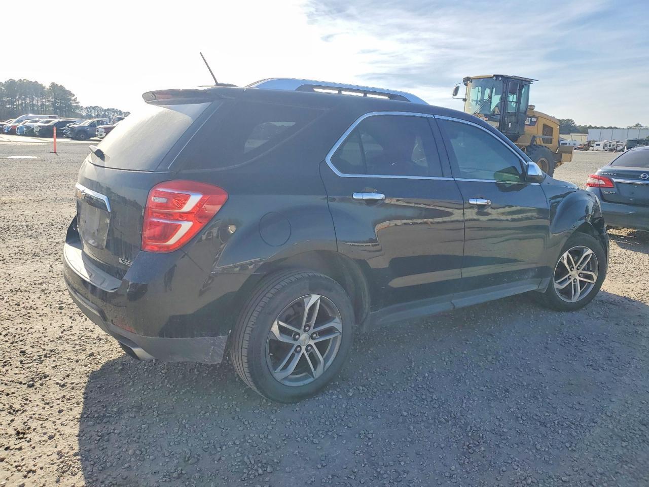 2017 Chevrolet Equinox Premier - Image 3