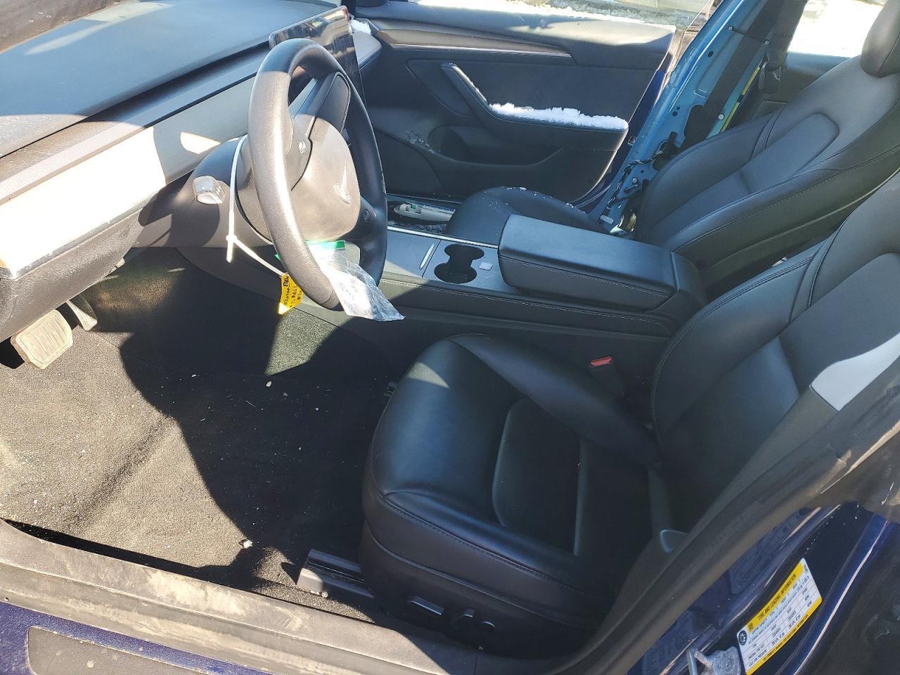 2022 Tesla Model 3 - Фото 7
