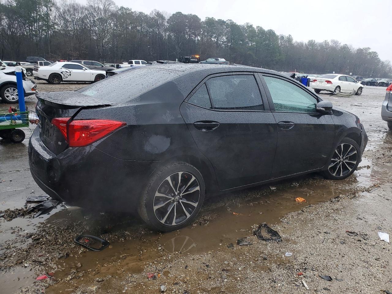2019 Toyota Corolla Se - Фото 3