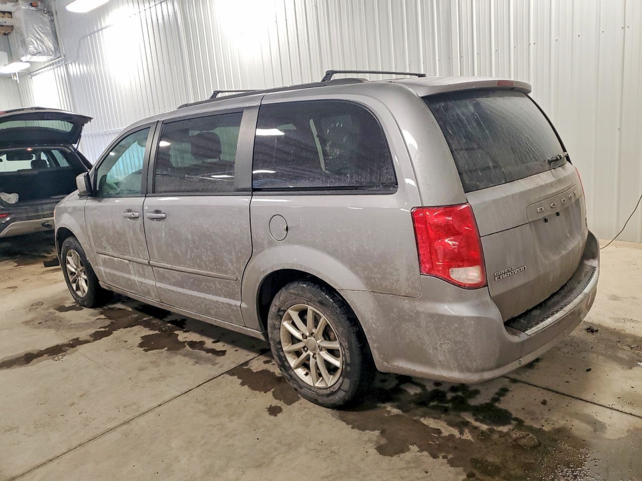 2016 Dodge Grand Caravan Sxt - Image 2