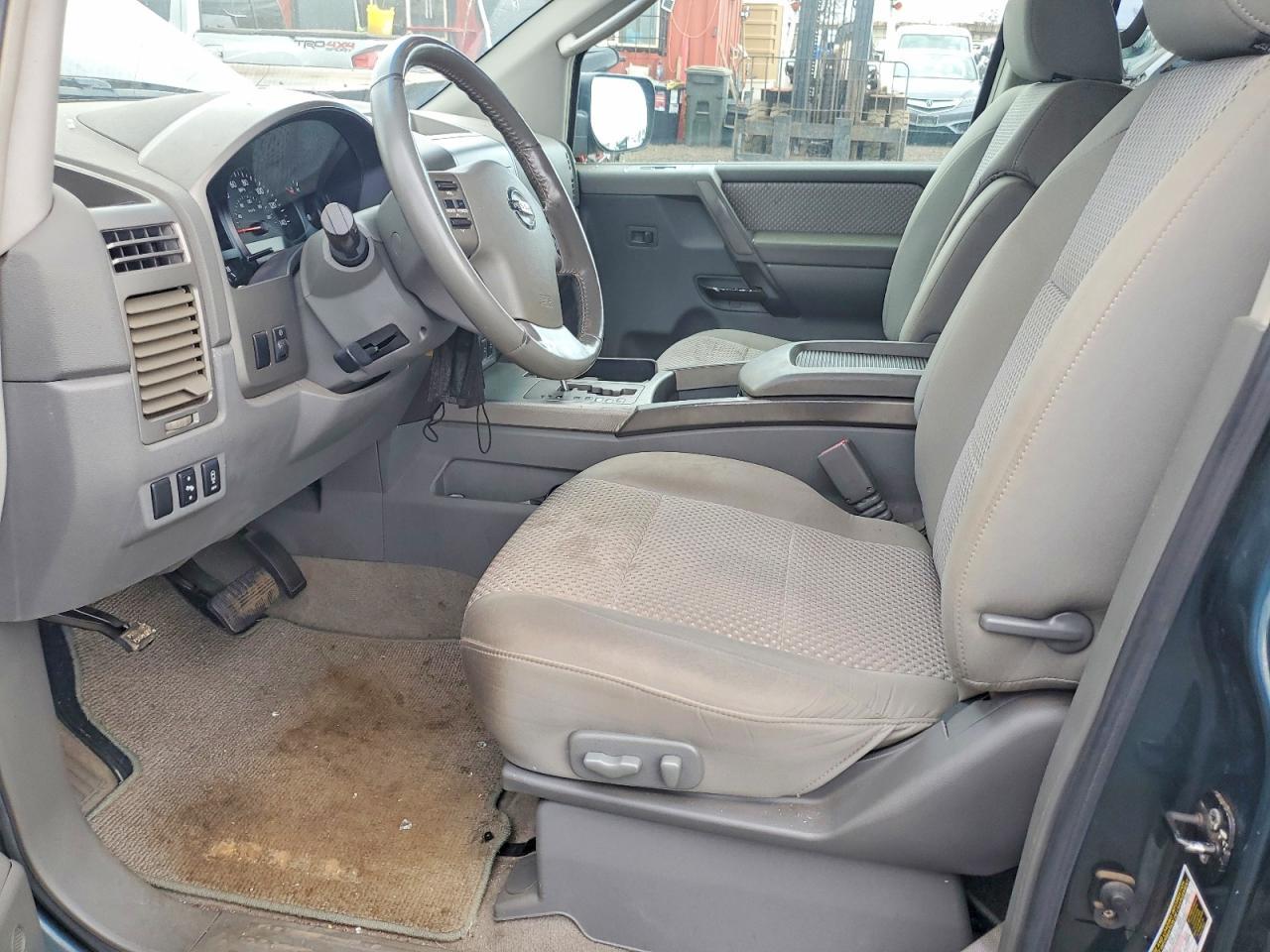2005 Nissan Armada Se - Image 7