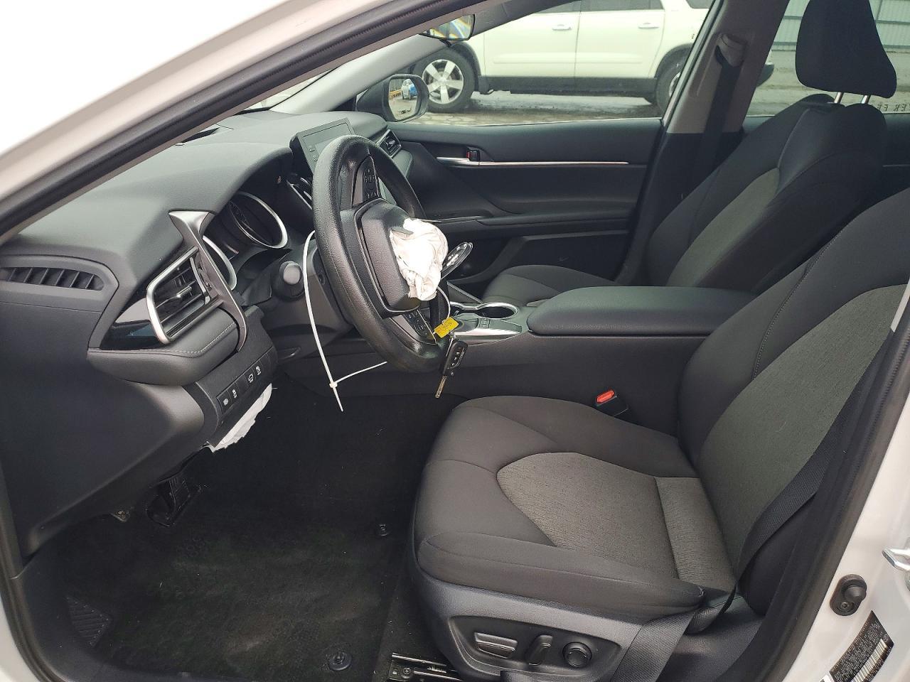 2024 Toyota Camry Le - Фото 7