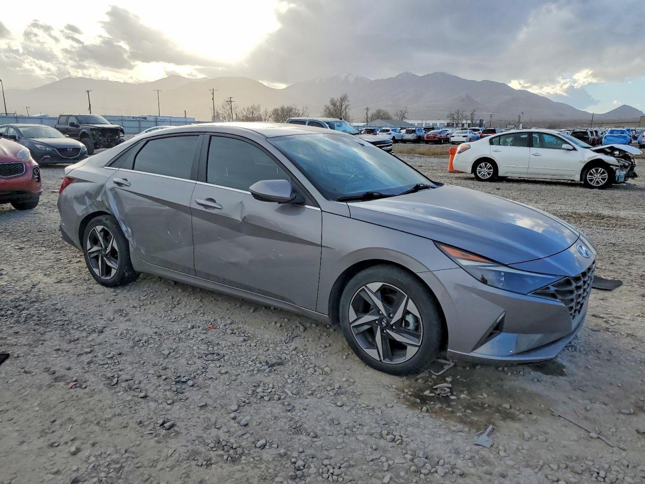 2022 Hyundai Elantra Sel - Image 4
