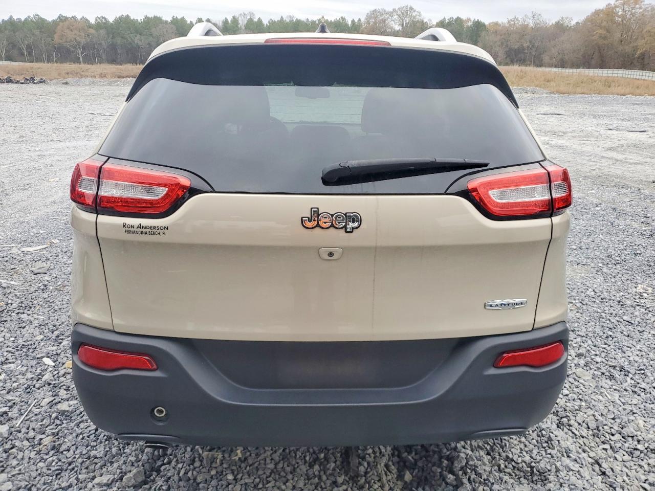 2015 Jeep Cherokee Latitude - Image 6