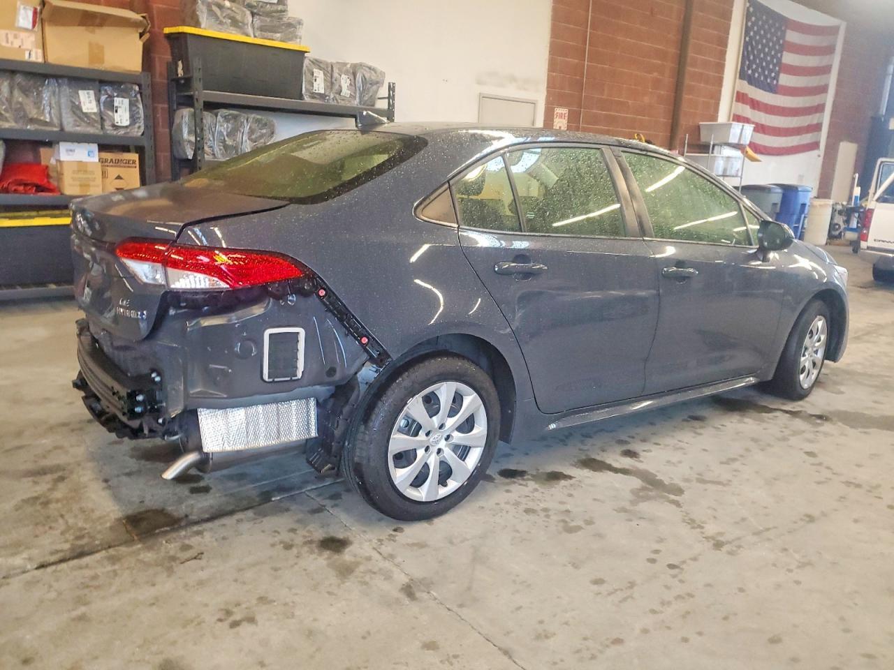 2023 Toyota Corolla Le - Image 3