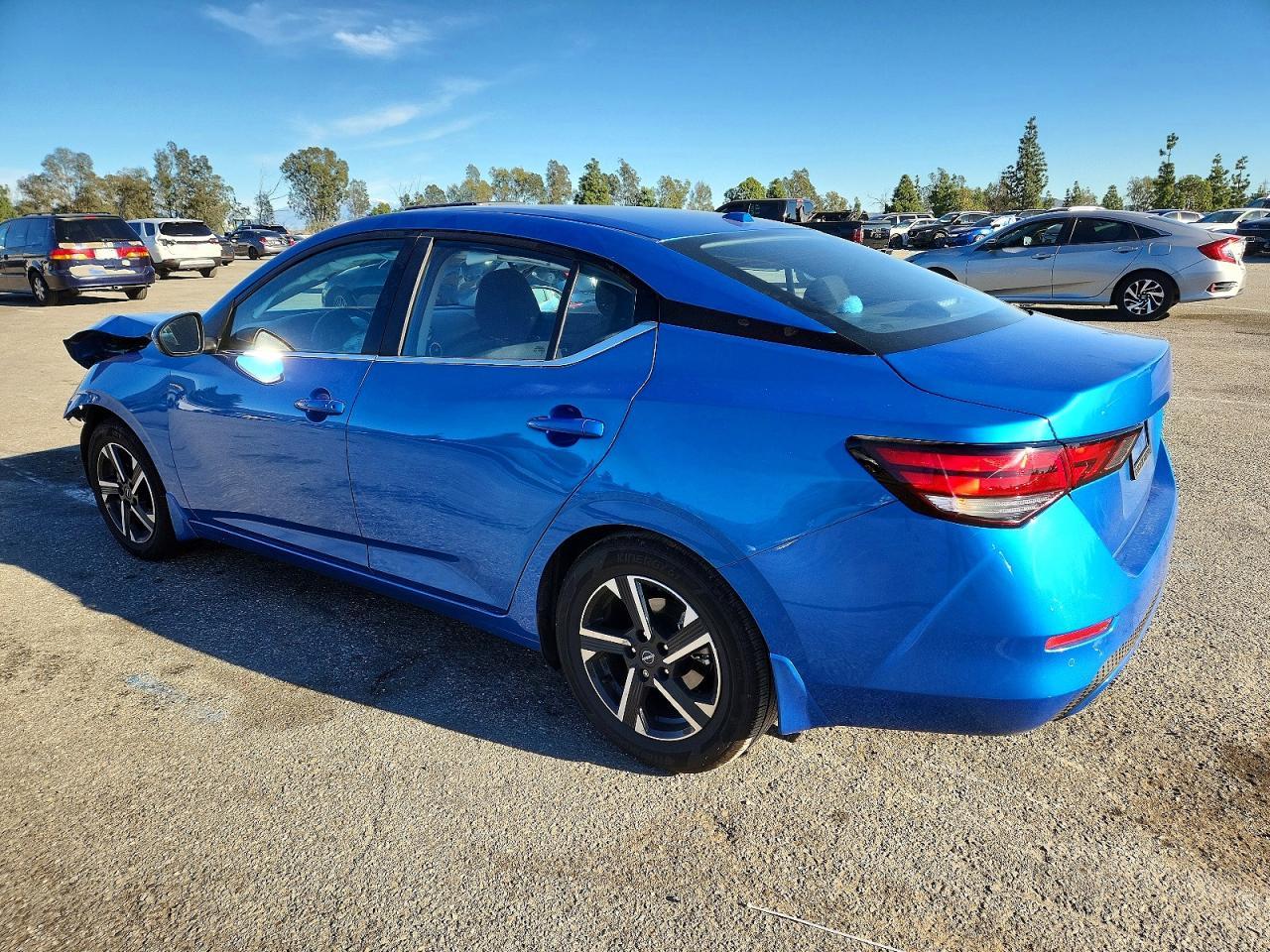 2025 Nissan Sentra Sv - Фото 2