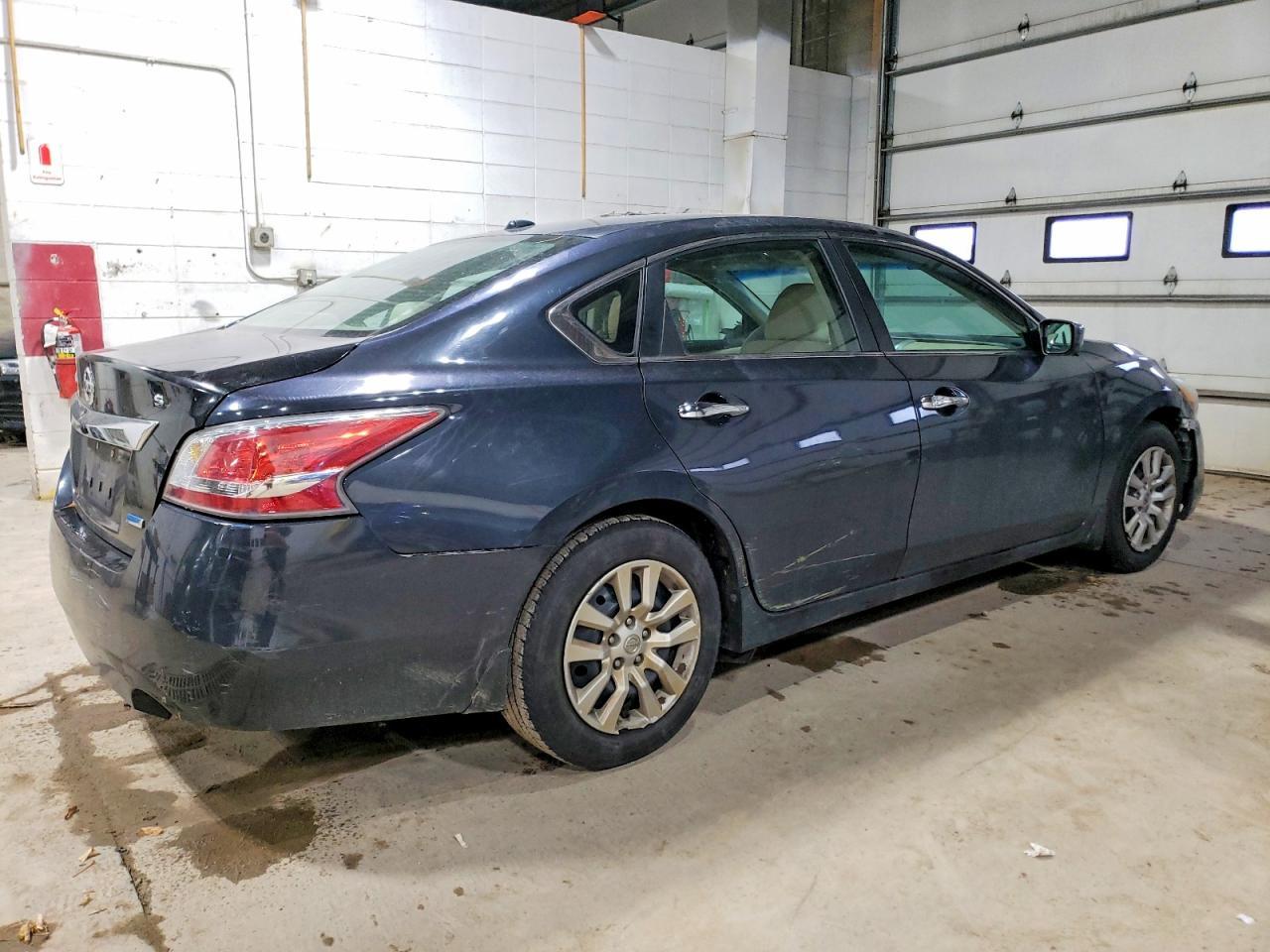 2015 Nissan Altima 2.5 - Фото 3