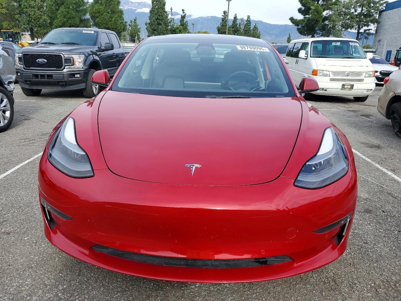 2022 Tesla Model 3 - Фото 5