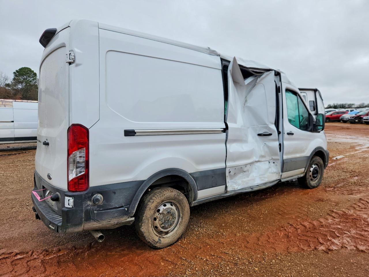 2024 Ford Transit T-250 - Фото 3