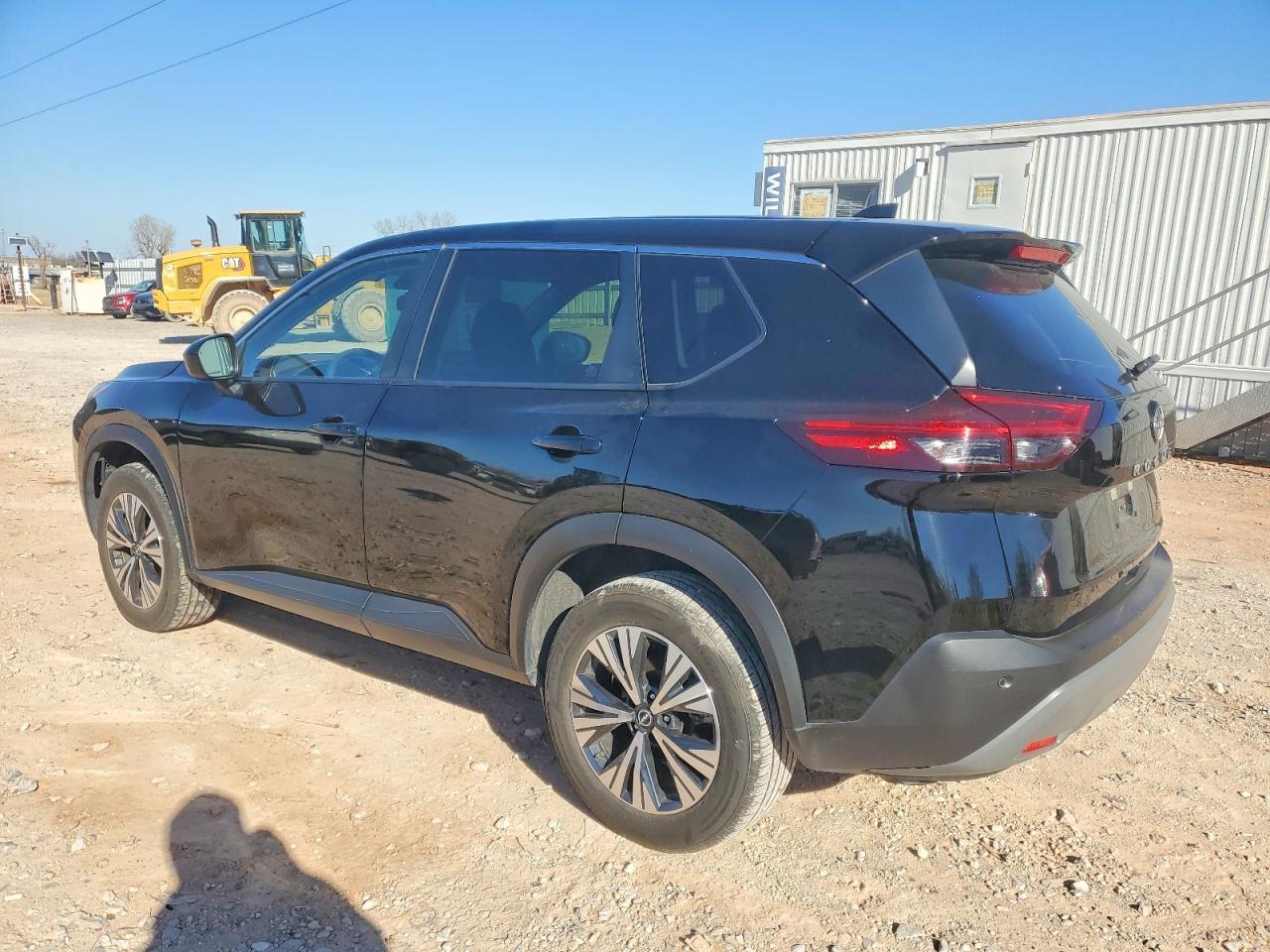 2023 Nissan Rogue Sv - Фото 2