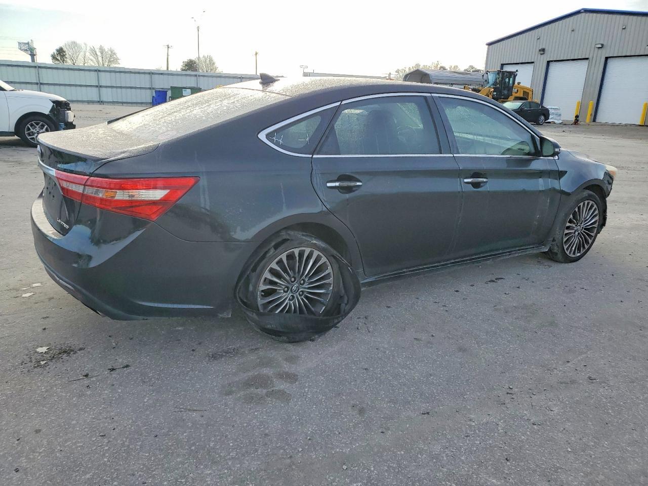 2016 Toyota Avalon Xle - Фото 3