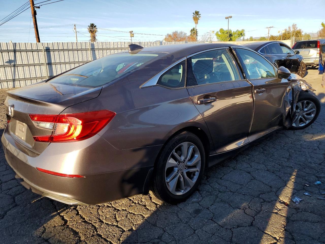 2019 Honda Accord Lx - Фото 3