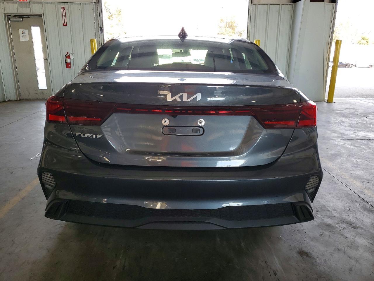 2022 Kia Forte Fe - Фото 6