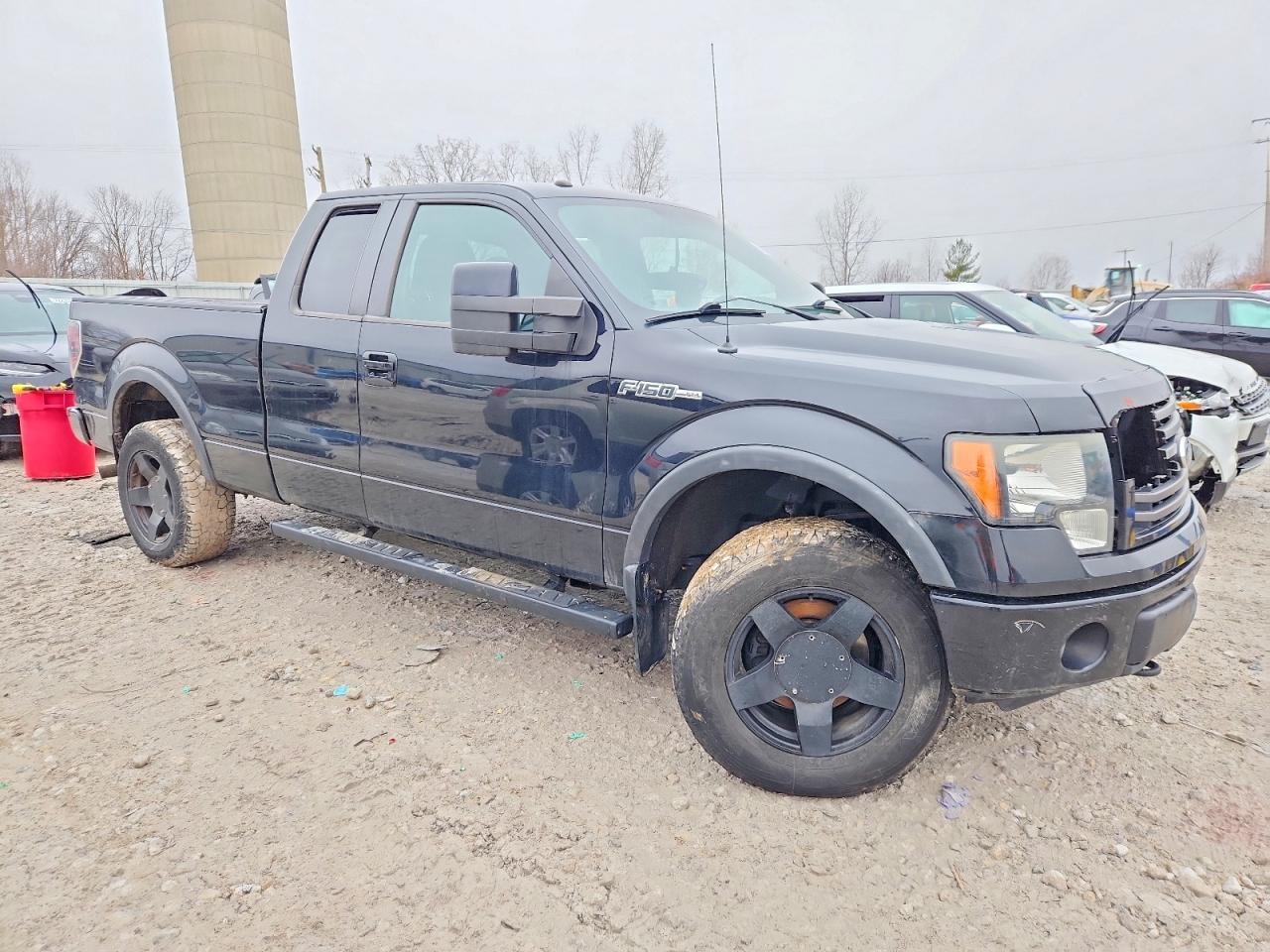 2011 Ford F150 Super Cab - Фото 4
