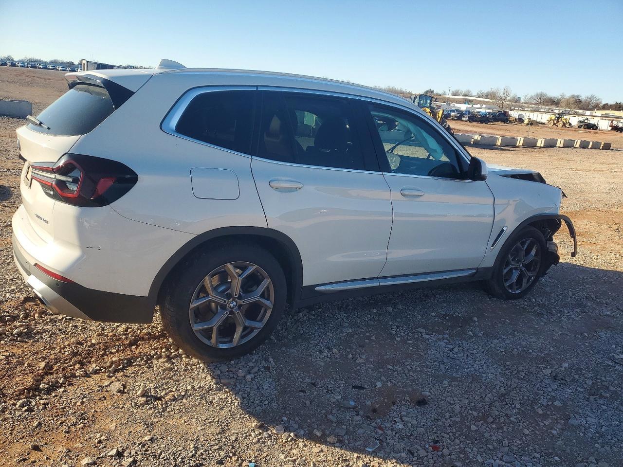 2022 BMW X3 Sdrive30I - Фото 3