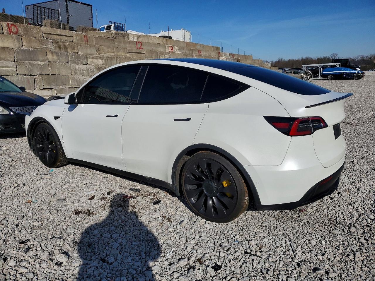 2022 Tesla Model Y - Image 2