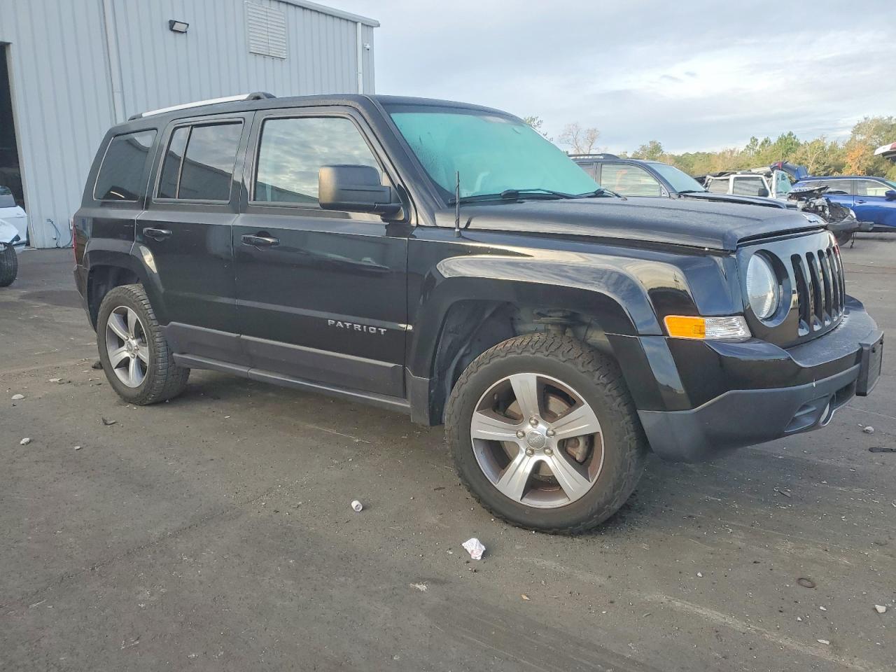 2017 Jeep Patriot Latitude - Фото 4