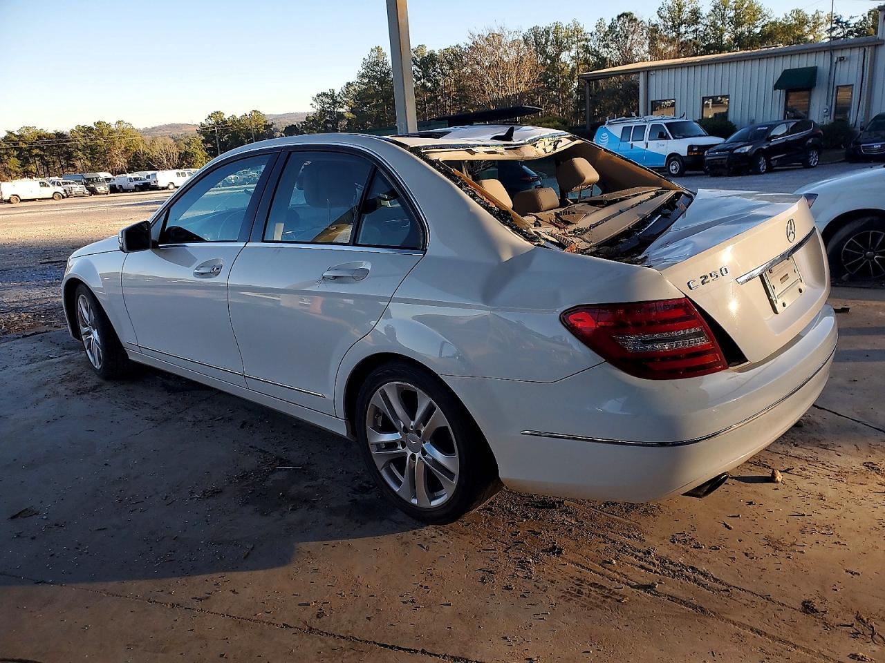 2013 Mercedes-Benz C 250 - Image 2