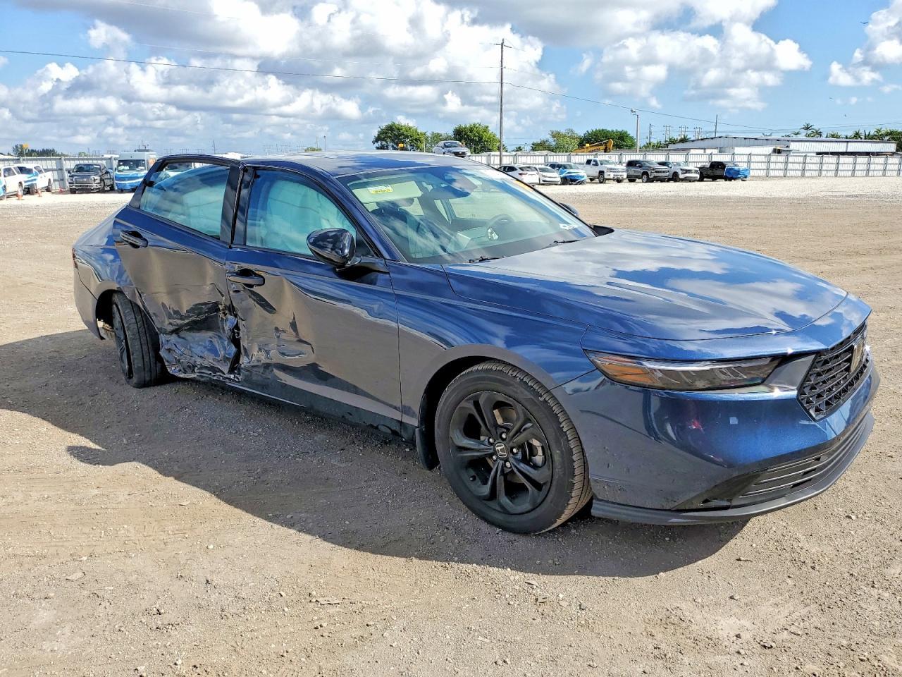 2025 Honda Accord Se - Image 4